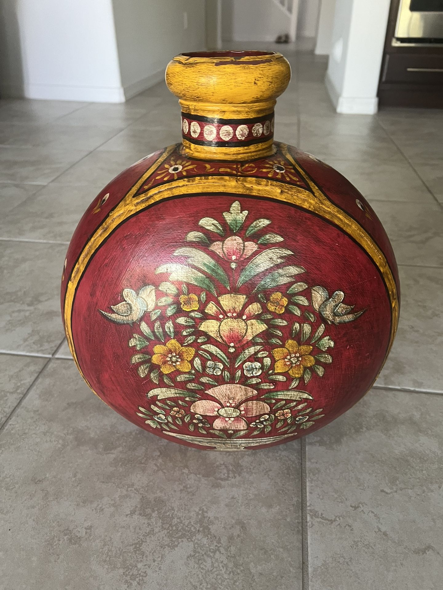 TUSCANY ALUMINUM VASE