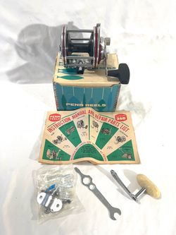 Like new, hardly used old stock with original box pole, clamp, and tool Penn special Senator 3/0 112H heavy action, ocean fishing reel