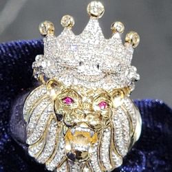 Gold Diamond Lion Ring