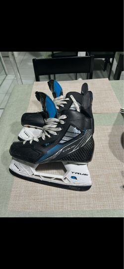 True TF 9 Hockey Skates