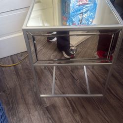 Mirroret Side Table