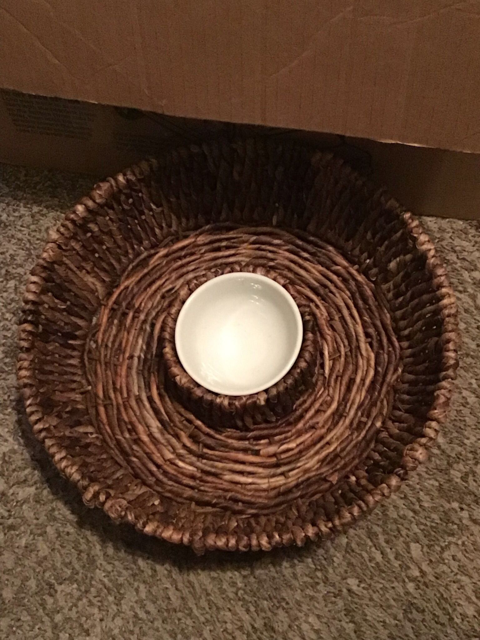 Wicker Chip/dip Tray