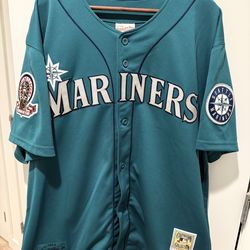 Mitchell & Ness Ken Griffey Jr. Size 2XL