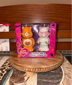 Care Bears Halloween Salt/Pepper Set