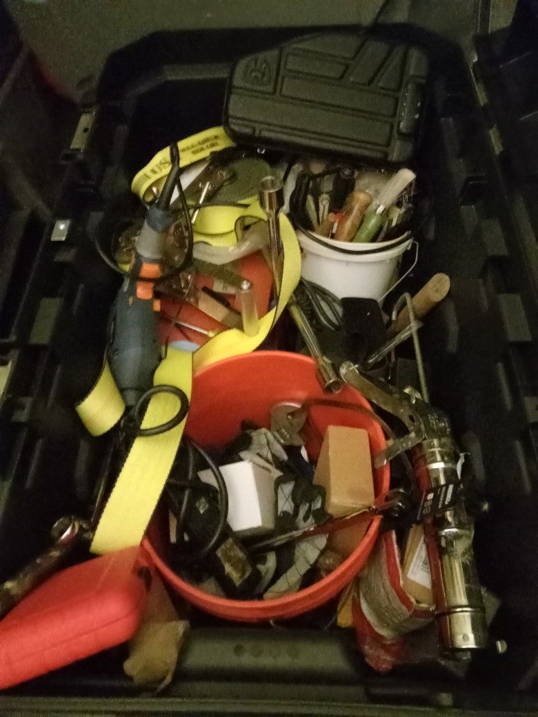 Stanley Extra Large Rolling Tool Box With Tools