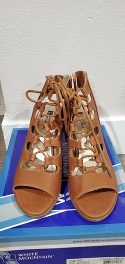 WHITE MOUNTAIN HIGH HEELS