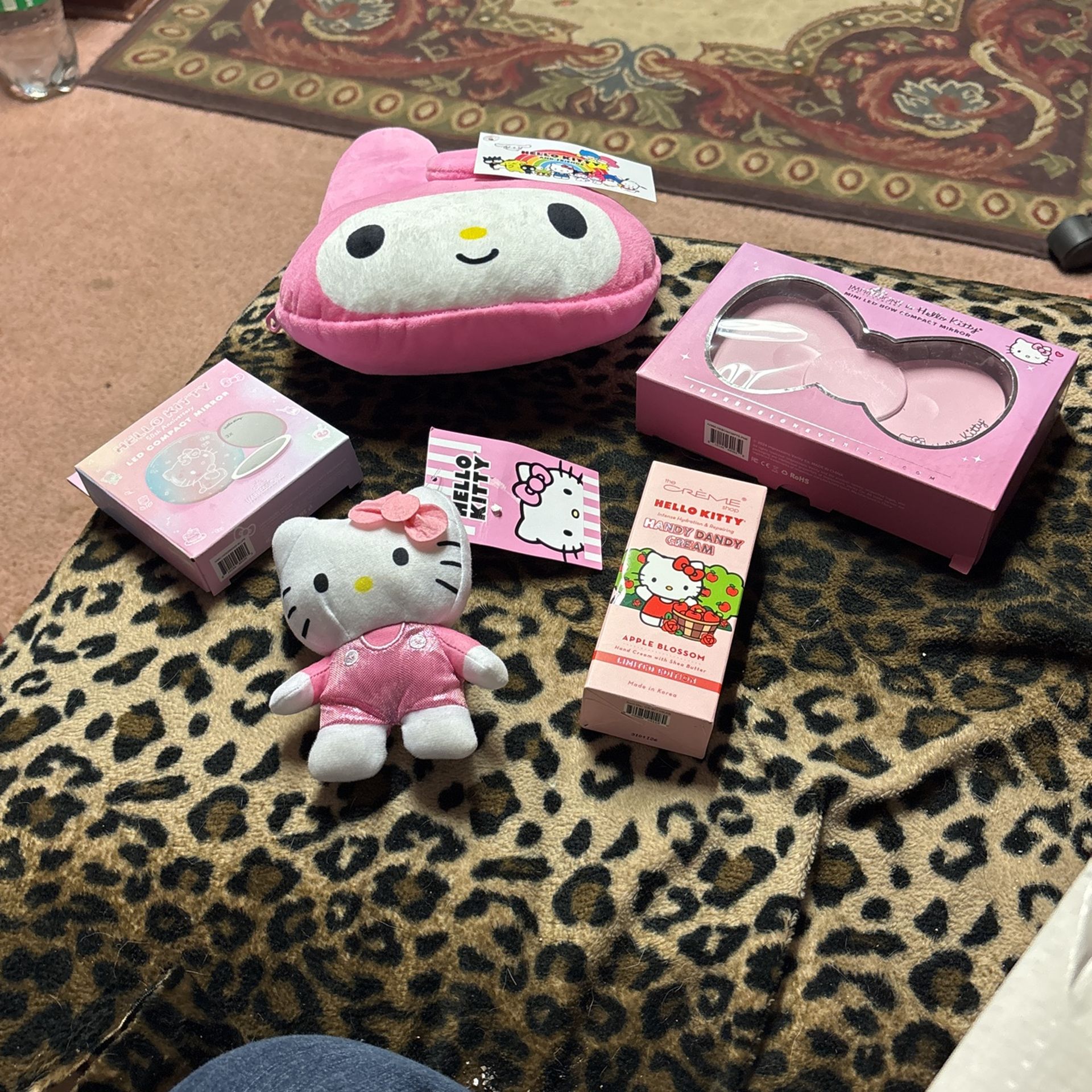 5 Piece Set Hello Kitty Bundle