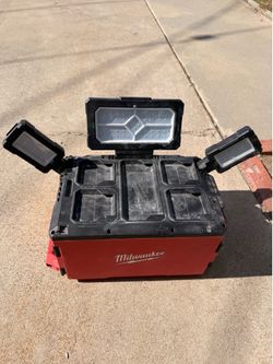 Milwaukee packout light