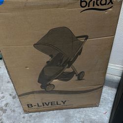 Britax B-Lively Stroller + Infant Car Seat Combo