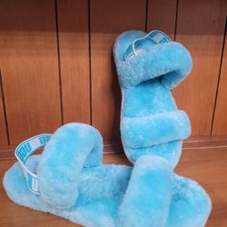 UGG Women's Oasis Blue Slide Slipper Sandals sz 5. New w/out tag