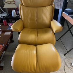 Like New Leather Chair With Ottoman