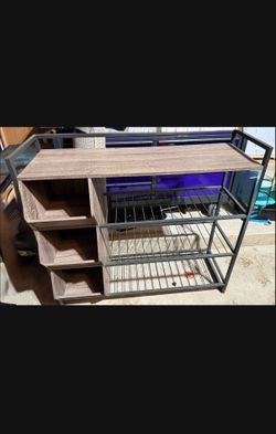 Shoe cabinet storage