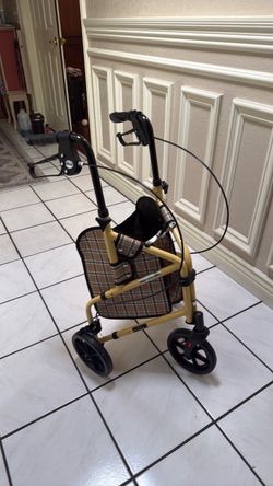Medical rollator 3 wheeler