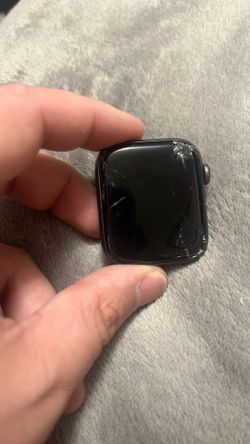 Broken apple watch  series 4 44 mm