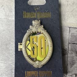 Disney Pin Haunted Mansion Caretaker 