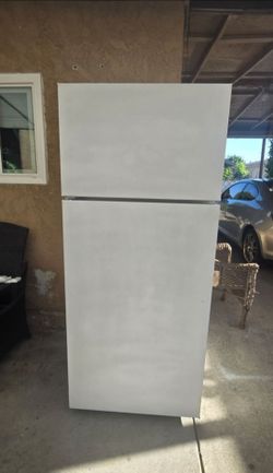 Refrigerator /Refrigerador