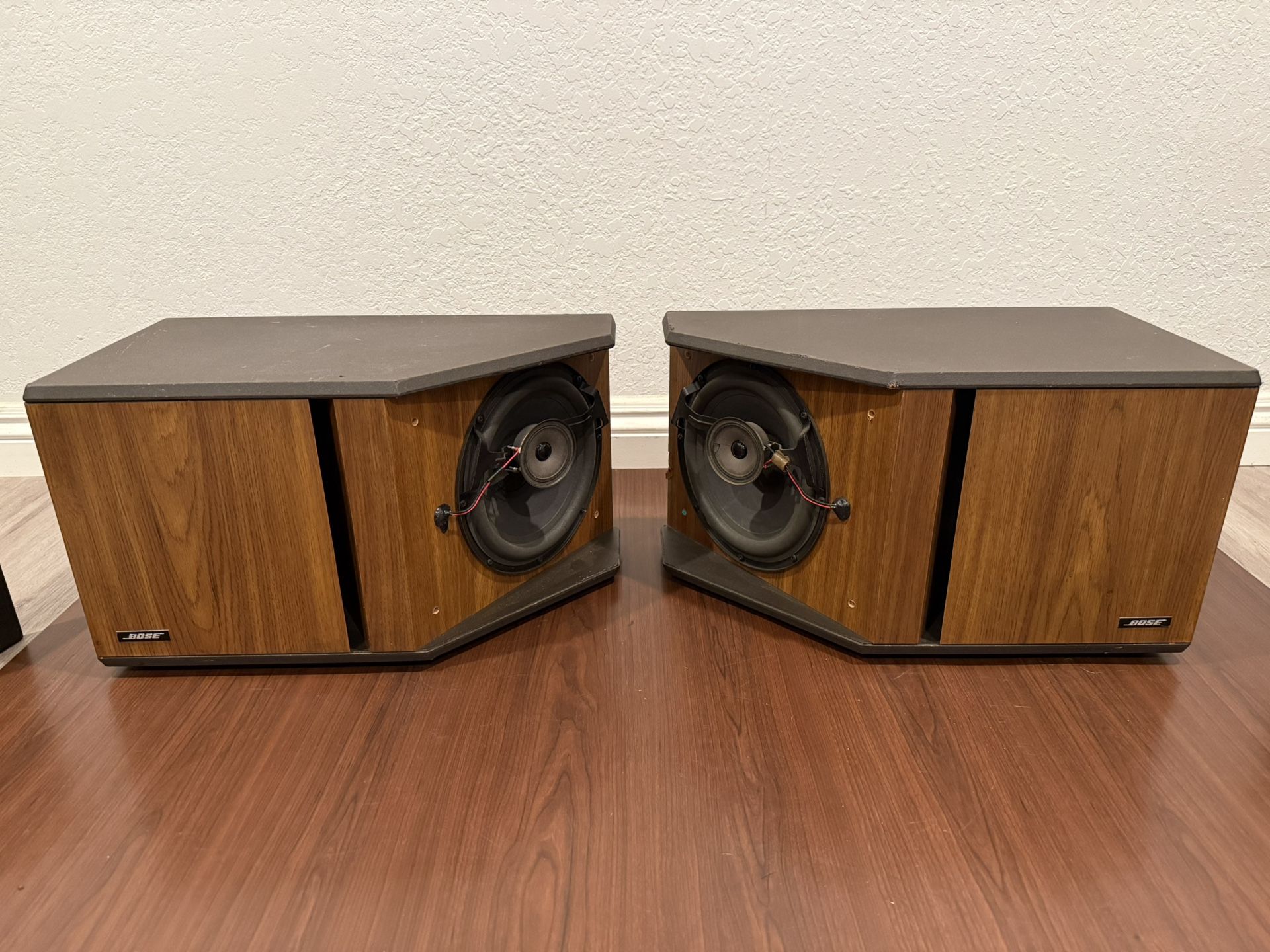 BOSE 4.2 Stereo Direct Reflecting Speaker System