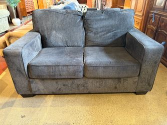 ASHLEY FURNITURE Altari Dark Gray Modern Loveseat
