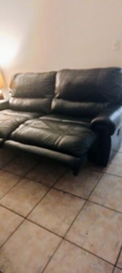 Automatic Dual Couch