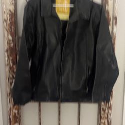 Men’s Black Leather Jacket Size Large