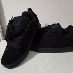 DC BLACK SHOES  FOR GIRLS 