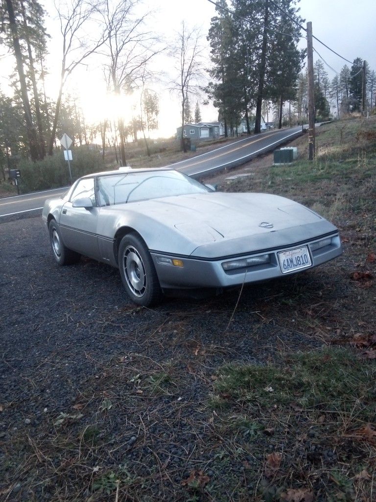 84corvette $3500 Or Trade