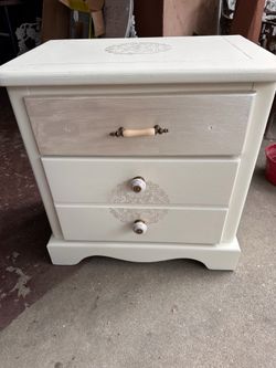Night stand only 1
