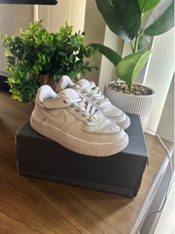 Toddler Nike size 8C