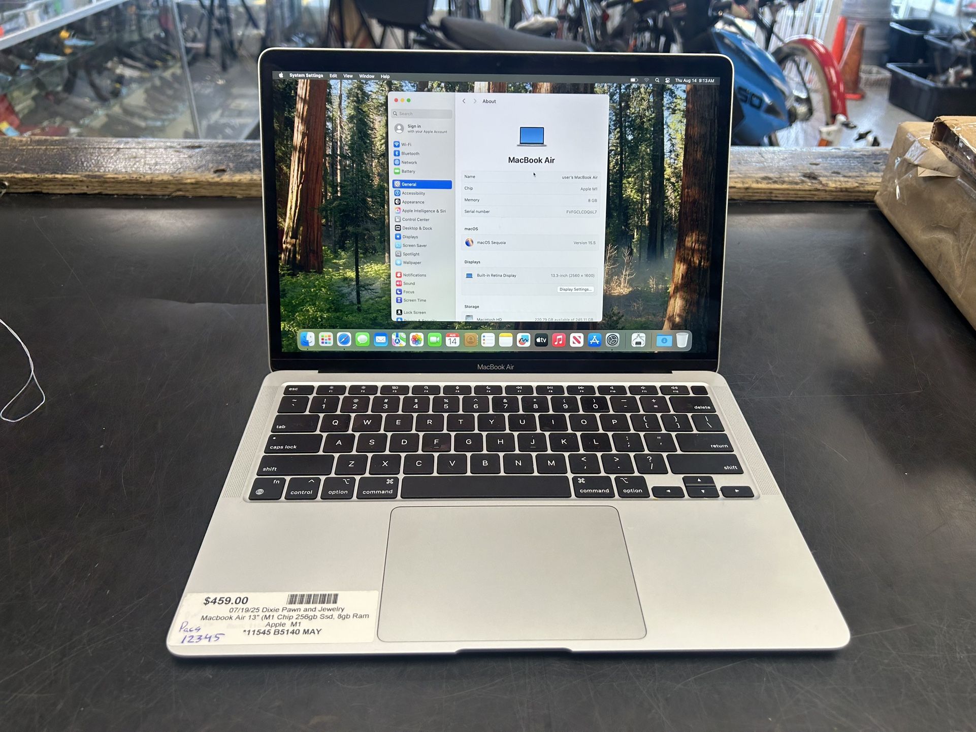 Apple MacBook Air M1 2020 8GB Ram 256GB SSD macOS Sequoia 15.5 (11545)