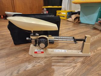 OHAUS DIAL-O-GRAM 2610G MECHANICAL BEAM SCALE
