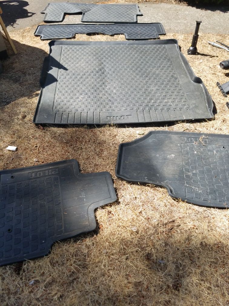 2013 Honda Pilot mats