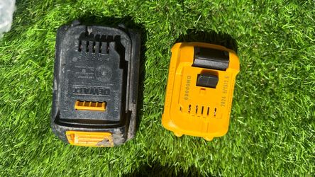 Dealt batteries 2 pk