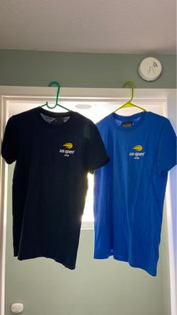 T shirts for 2pieces size S