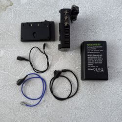 TILTA UNIVERSAL BATTERY  PLATE - V MOUNT