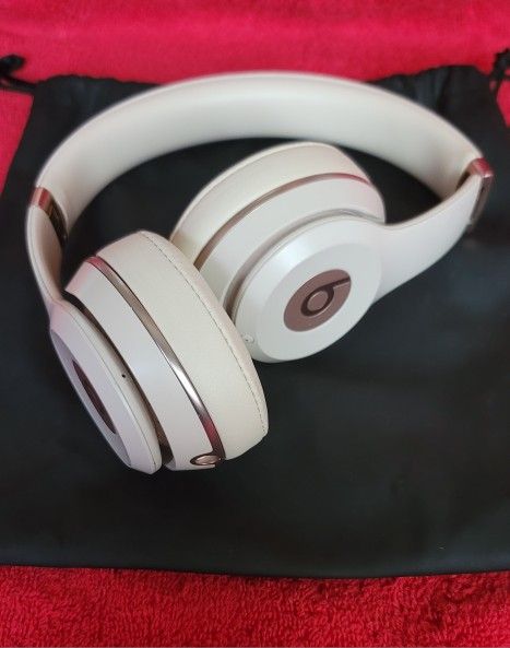 Beats Solo 3 Bluetooth Wireless Headset