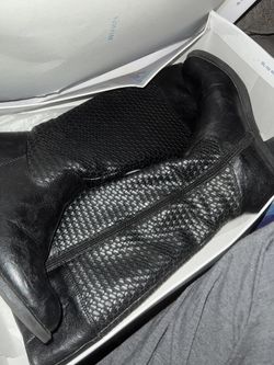 Women’s Knee High Boots 