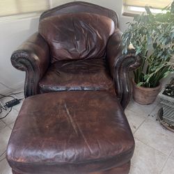 Leather Chair With Ottoman Excellent Condition 