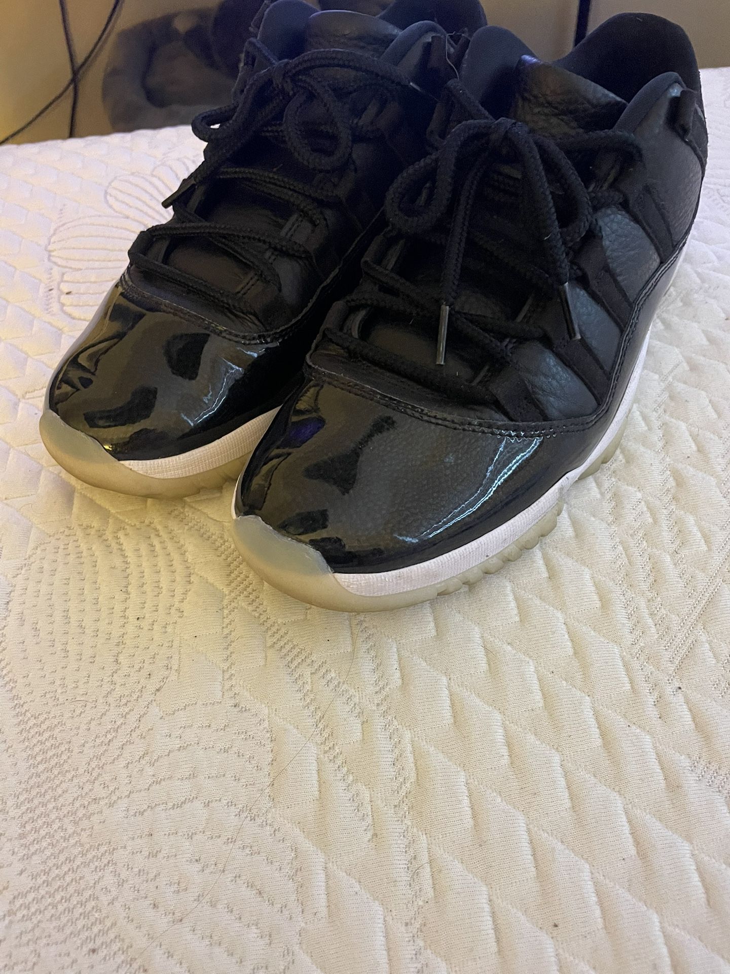 Jordan 11 Retro Low