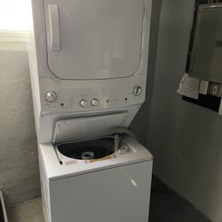 GE Washer/Dryer (Gas)