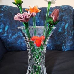 Glass Flower Vase With Design With Glass Flowers