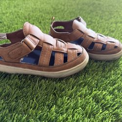 OshKosh B'gosh Toddler Sandals (Size 10)