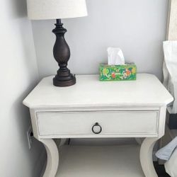 30" W x 30" H - End table