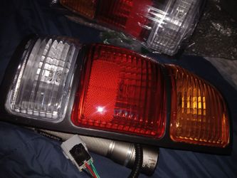 Rear tail lenses