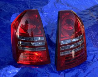 Chrysler 300c taillights
