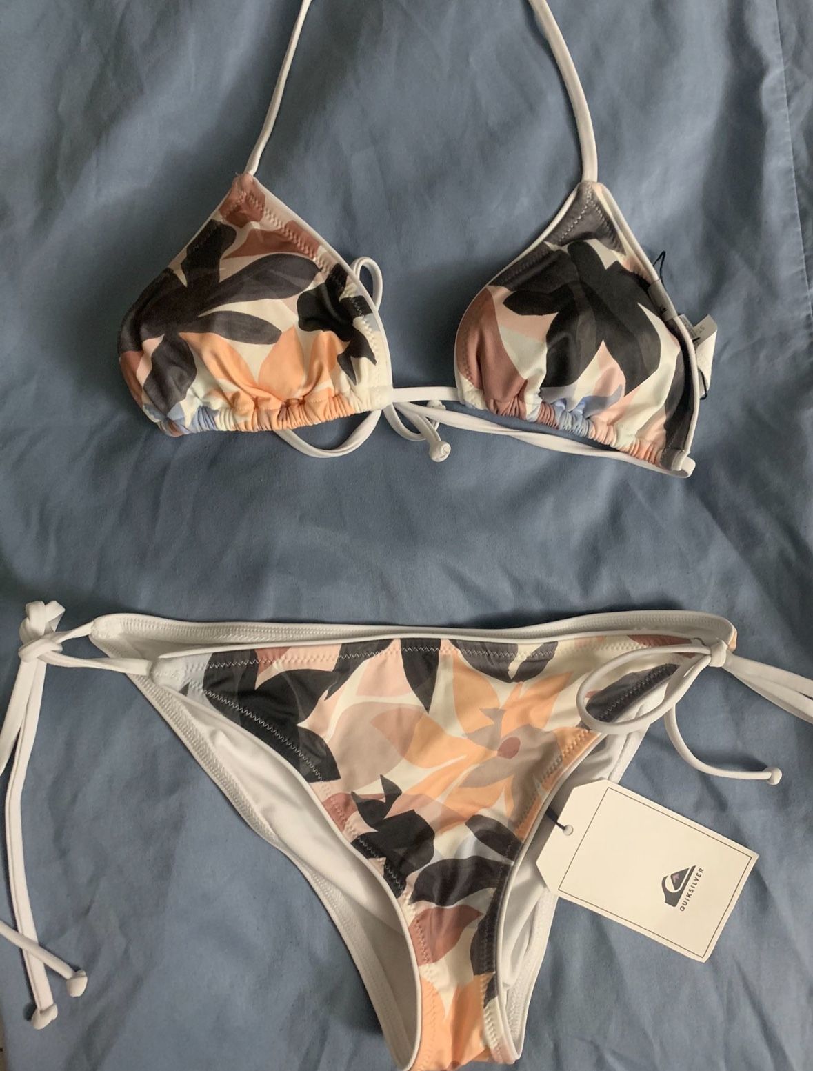 Bikinis Pieces