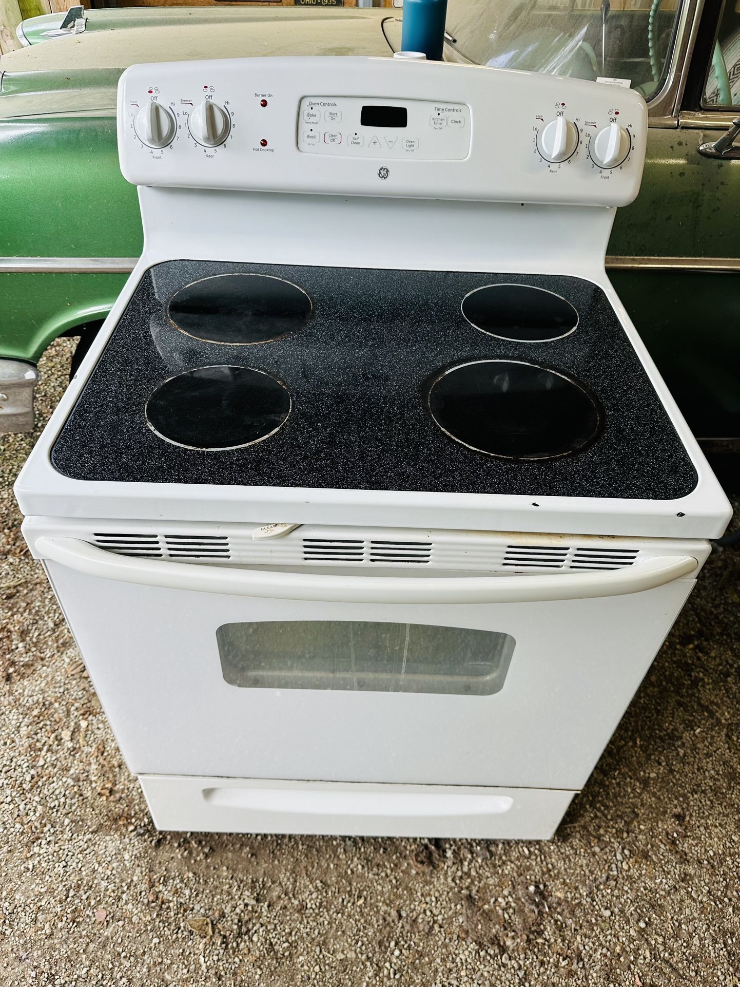 Electric Stove - Can Deliver