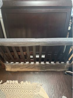 High-end convertible, crib & FULL BED SET.