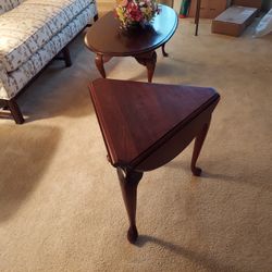 3 Sided Occasional Table From The Heritage House In Yorktown