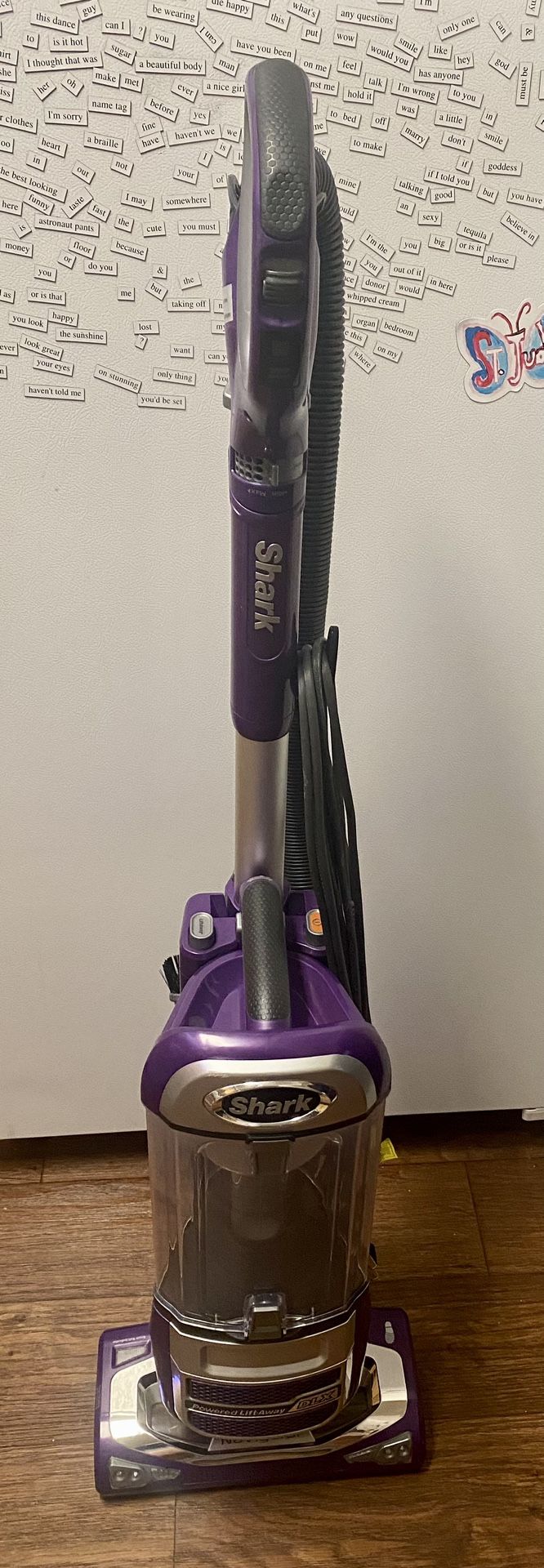 Shark Navigator Powered Lift-Away Deluxe Upright Vacuum - Purple/Silver NV581Q
