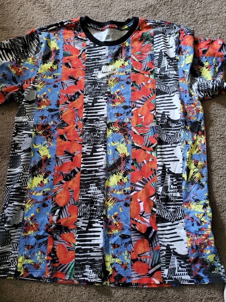 Nike Mens T Shirt Size Large